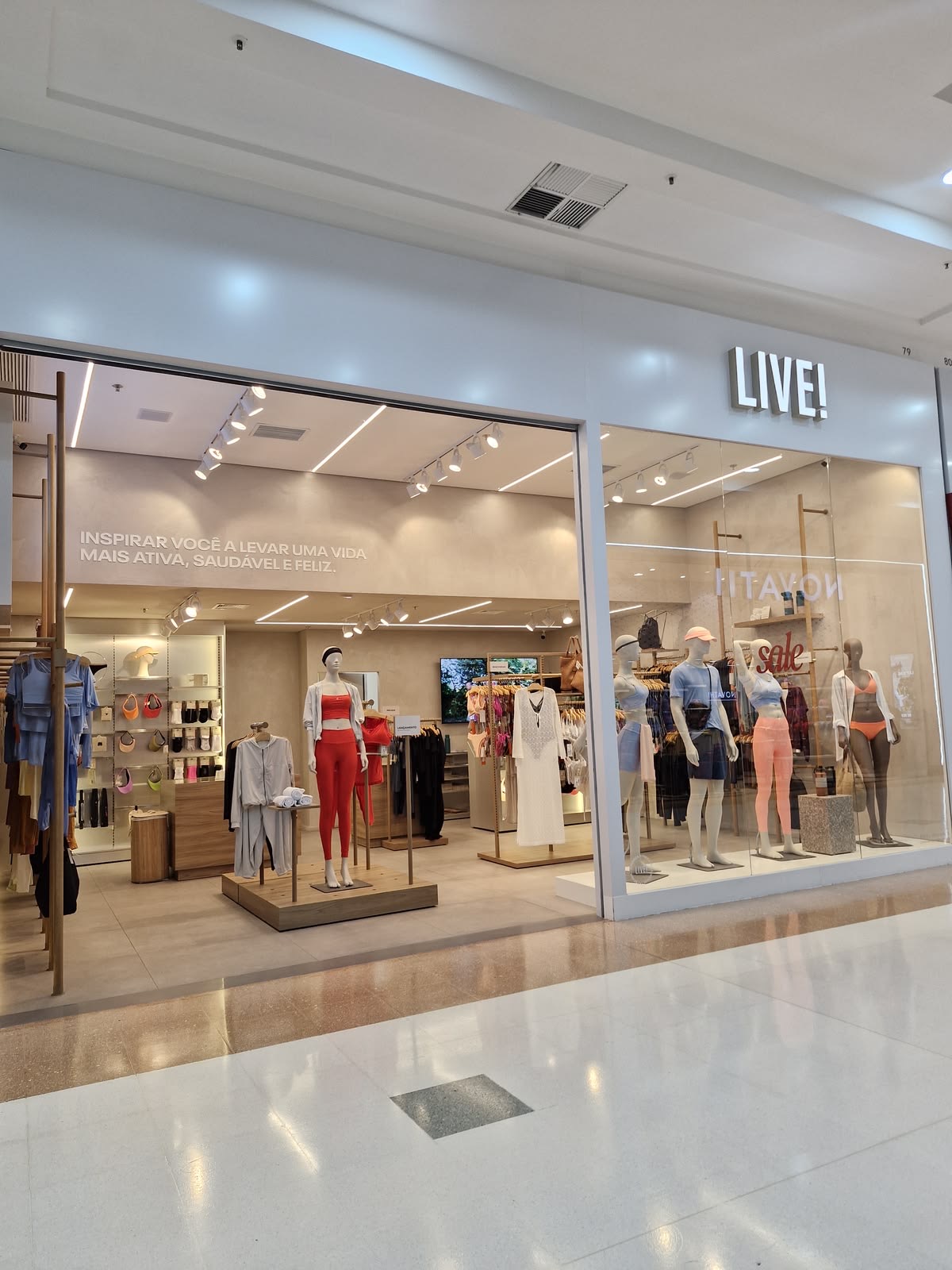 Ajuda de custo para a noiva renovar os looks de academia